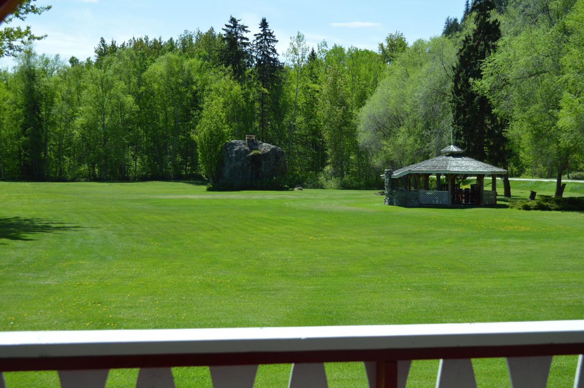 Rivermount Motel Little Fort Kültér fotó