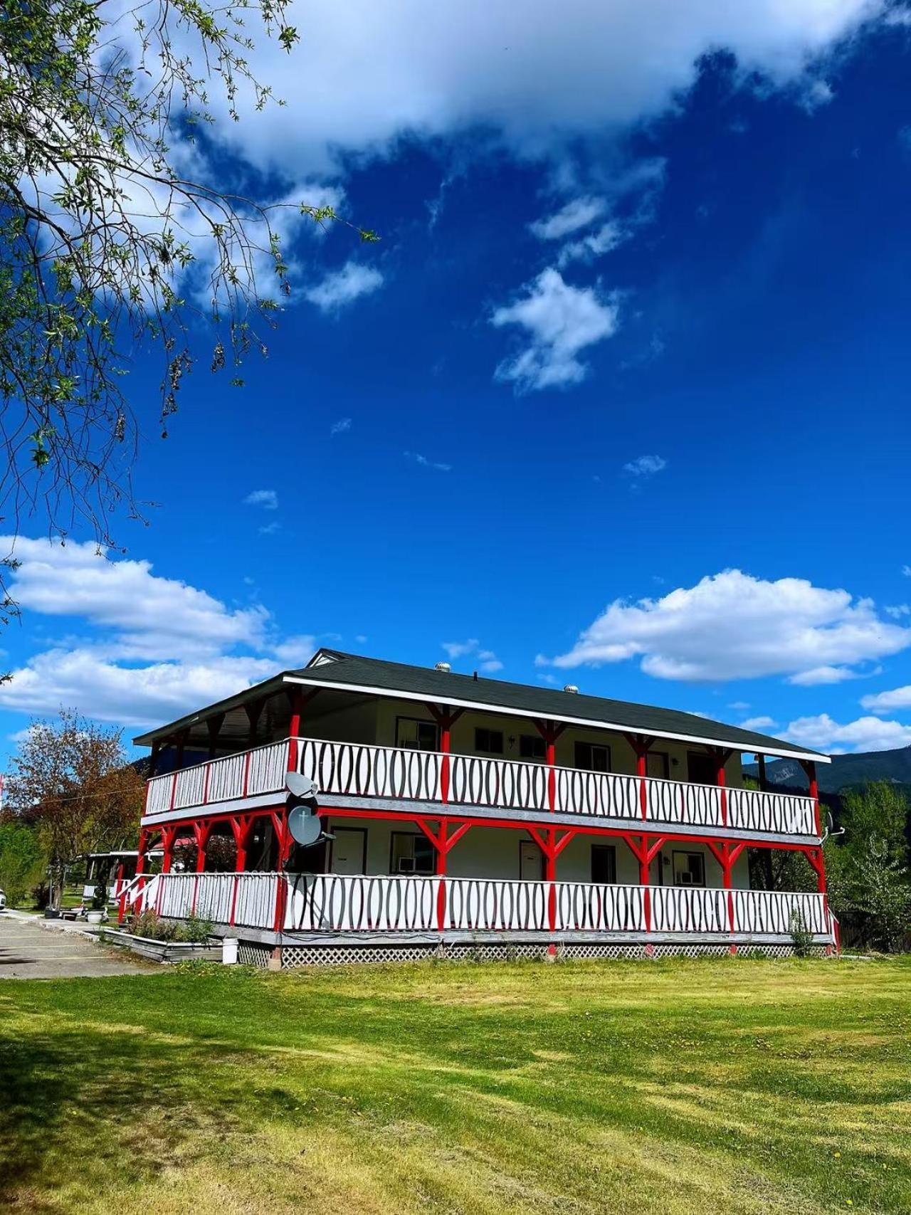 Rivermount Motel Little Fort Kültér fotó